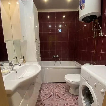 Apartment подобово *